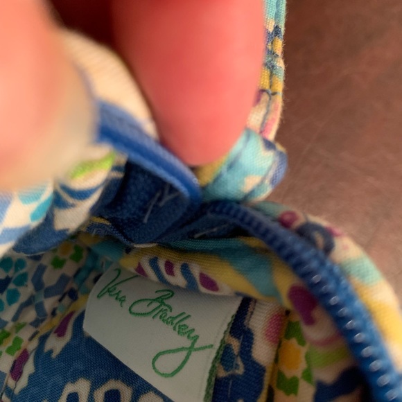 Vera Bradley Wristlet - Picture 7 of 8